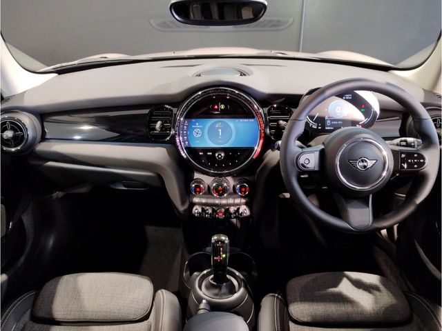 MINI COOPER 5DOOR
