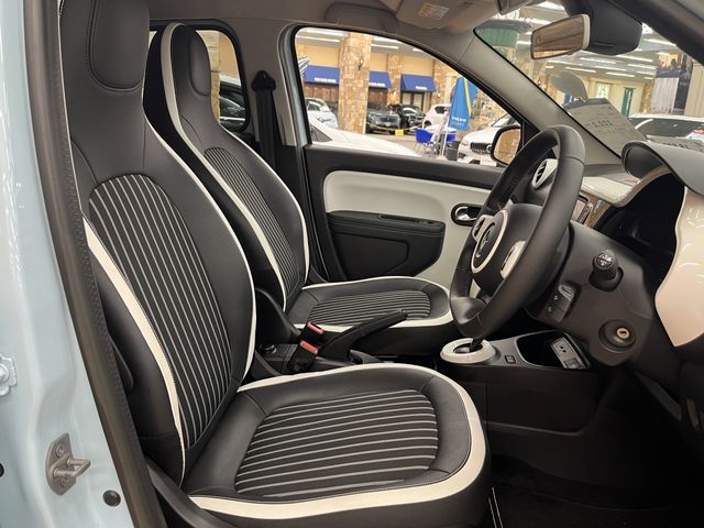RENAULT TWINGO