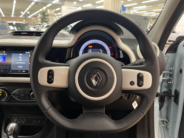 RENAULT TWINGO