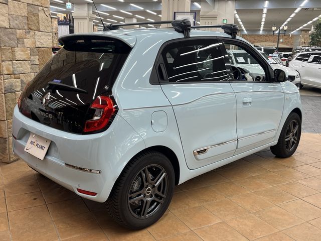 RENAULT TWINGO