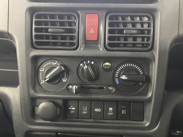 Super CARRY truck 4WD