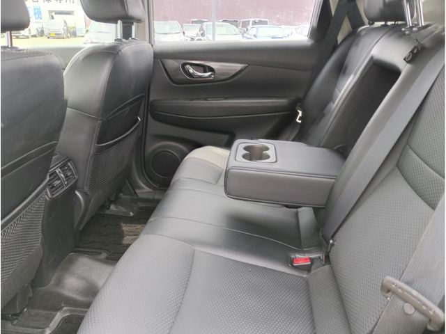 X-TRAIL 2WD
