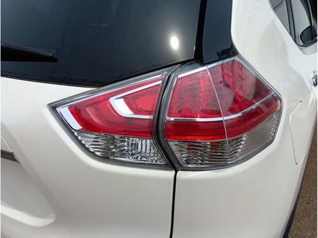 X-TRAIL 2WD