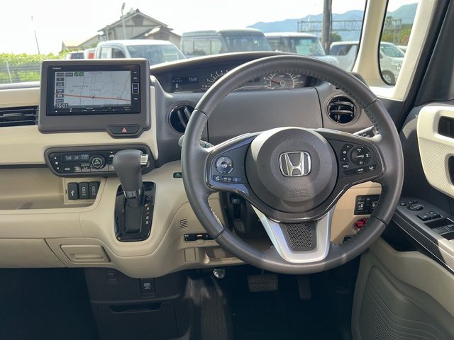 N BOX