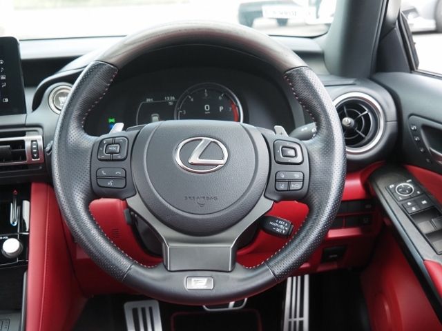 LEXUS IS350