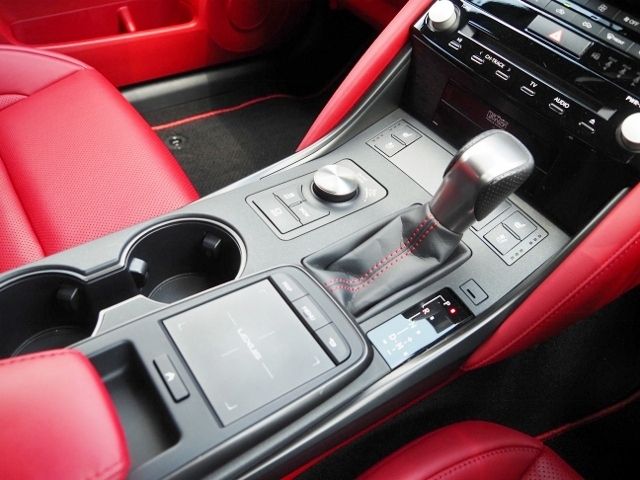 LEXUS IS350