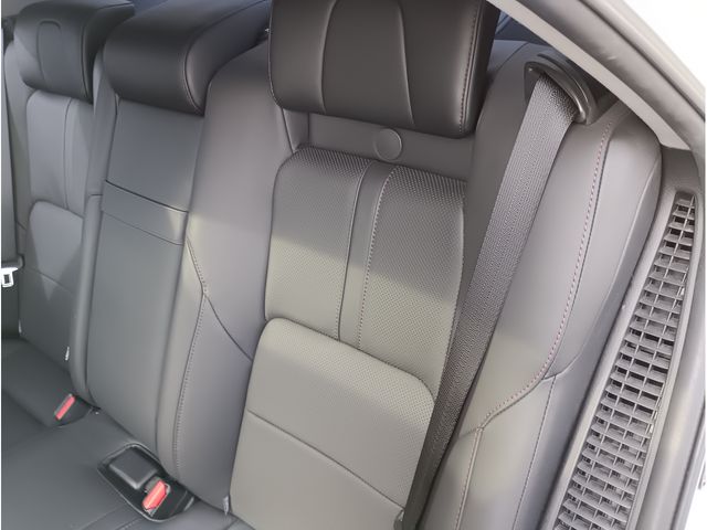 CROWN sedan hybrid