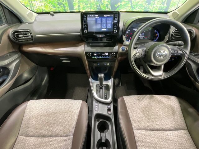 YARIS CROSS HYBRID