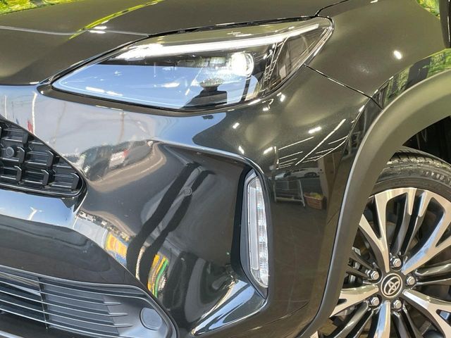YARIS CROSS HYBRID