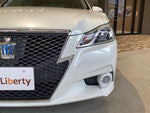 CROWN sedan hybrid
