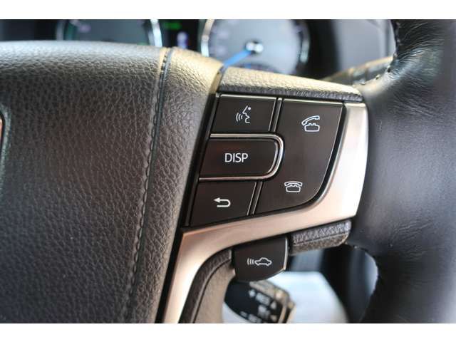 CROWN MAJESTA HYBRID 4WD