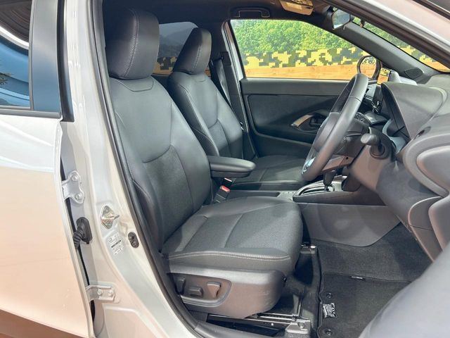 YARIS CROSS HYBRID