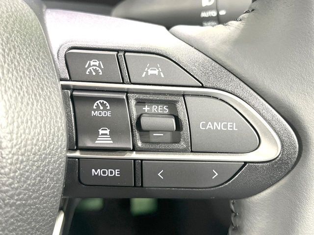 VOXY HYBRID