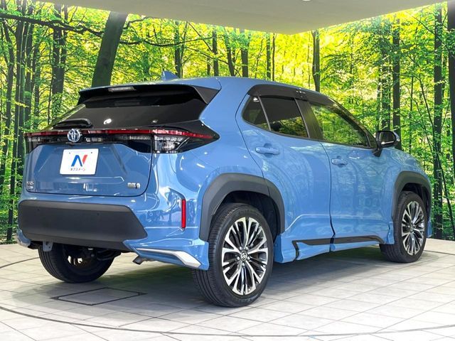 YARIS CROSS HYBRID