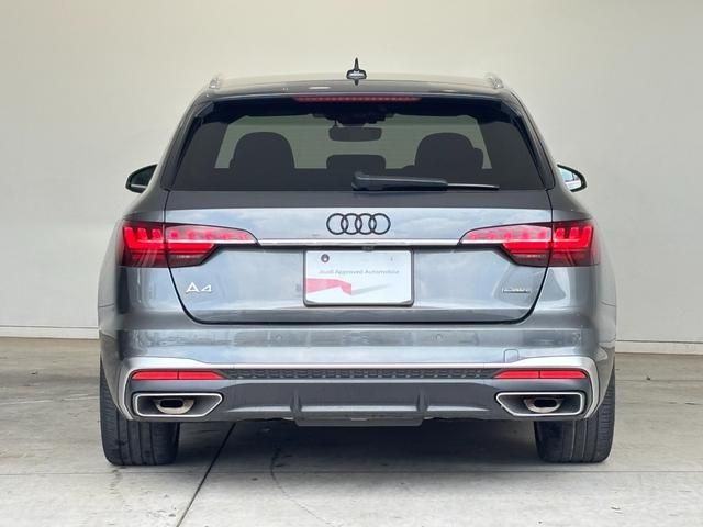 AUDI A4 AVANT