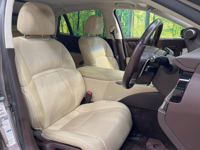 LEXUS LS500h 4WD