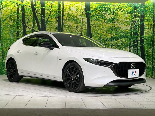 MAZDA3 FASTBACK