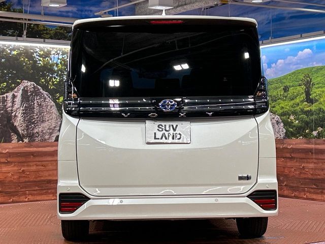 VOXY HYBRID