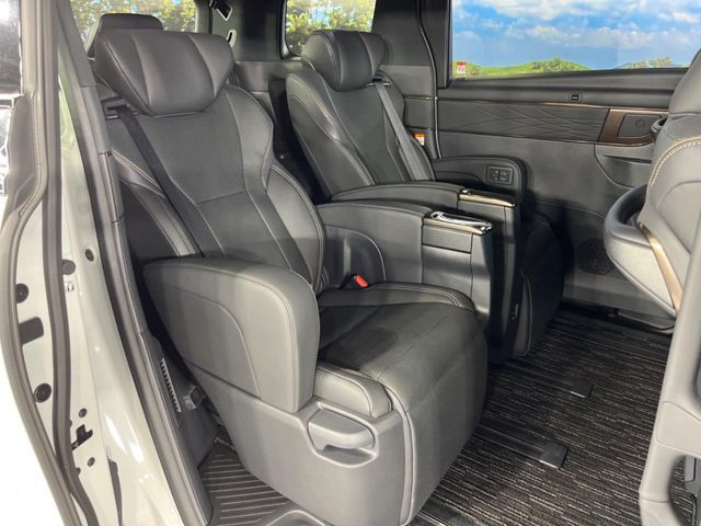 ALPHARD hybrid