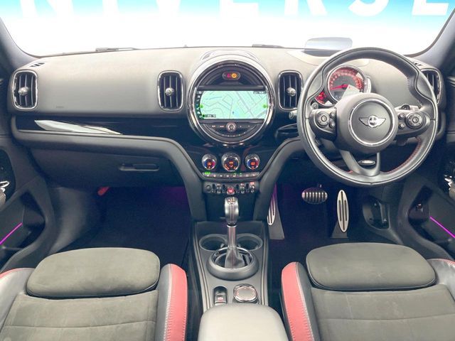 BMW MINI CROSSOVER