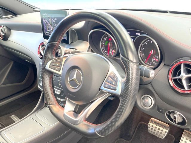 MERCEDES BENZ CLA class