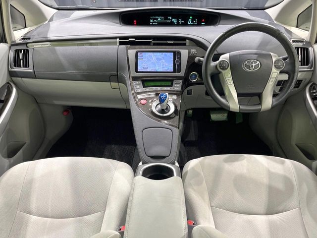 PRIUS PHV
