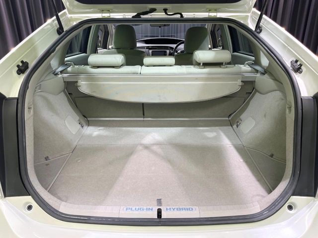 PRIUS PHV