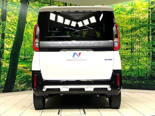 DELICA MINI