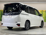 VOXY HYBRID