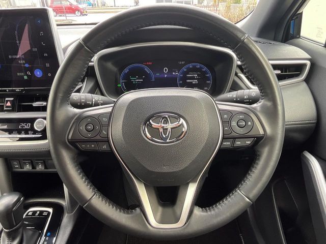 COROLLA CROSS HYBRID