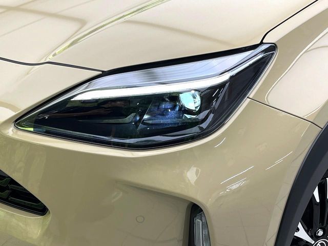 YARIS CROSS HYBRID