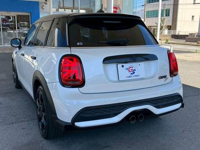 MINI COOPER SD 5DOOR