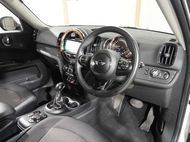 BMW MINI ONE CROSSOVER