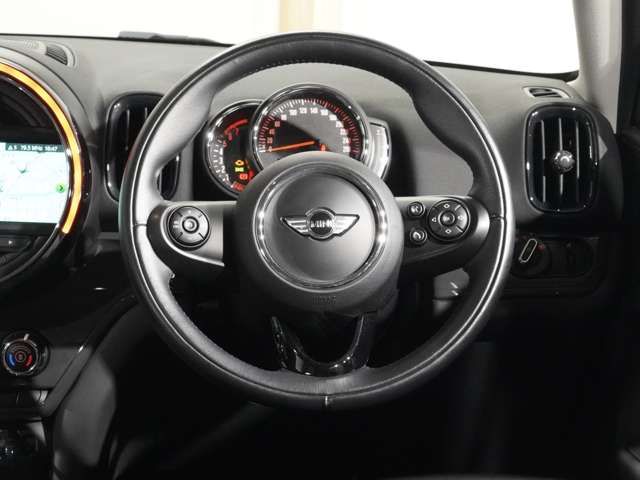 BMW MINI ONE CROSSOVER