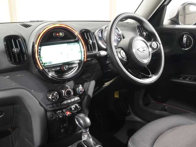BMW MINI ONE CROSSOVER