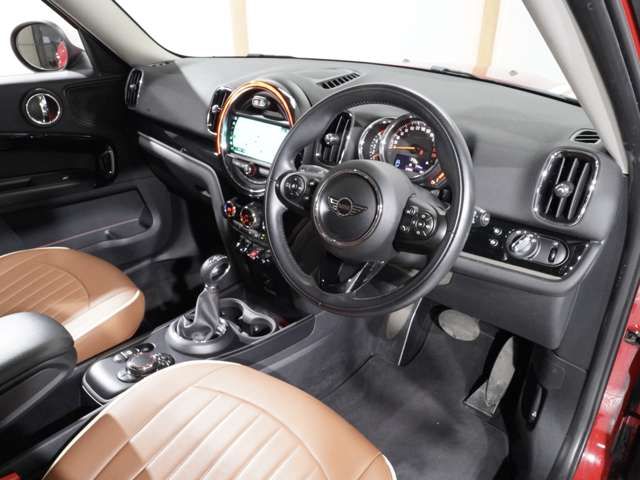 BMW MINI COOPER D CROSSOVER