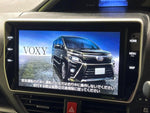 VOXY HYBRID