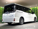 VOXY HYBRID