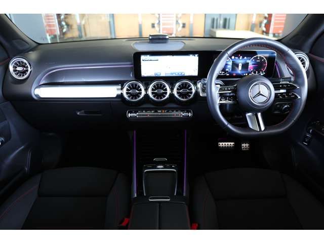 MERCEDES BENZ GLB