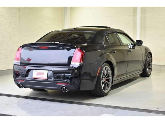 CHRYSLER 300