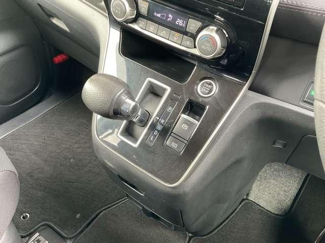 SERENA  S-HYBRID 4WD