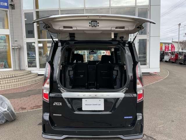 SERENA  S-HYBRID 4WD