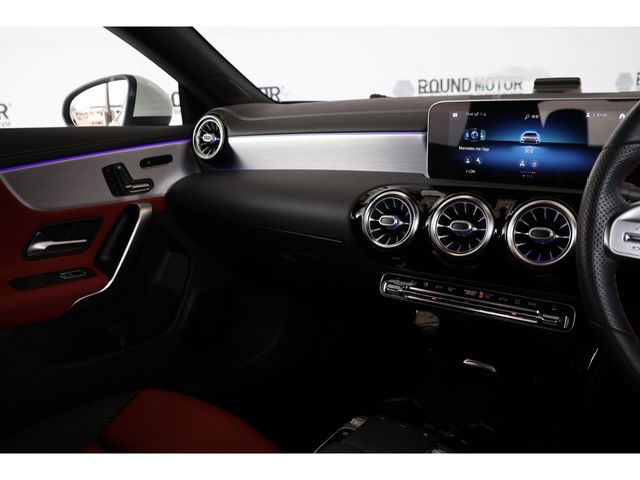 MERCEDES BENZ CLA class