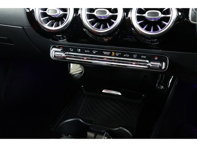 MERCEDES BENZ CLA class