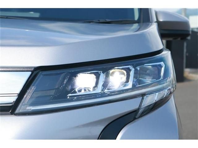 NOAH HYBRID 4WD