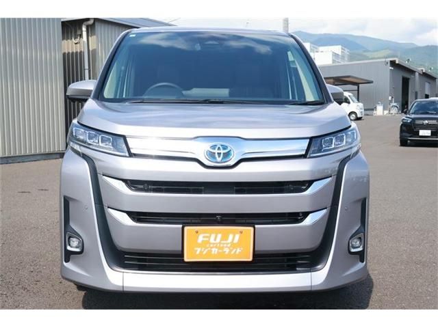 NOAH HYBRID 4WD