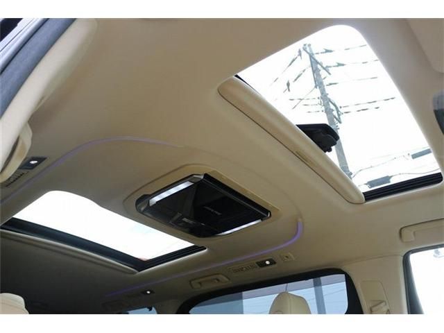 ALPHARD hybrid 4WD