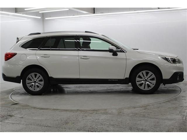 LEGACY OUTBACK