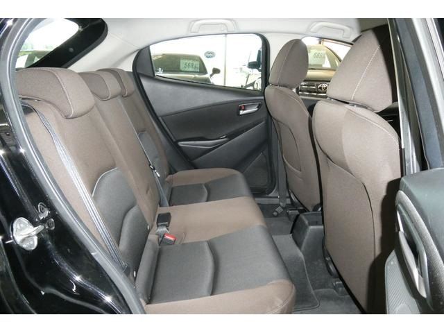 MAZDA2