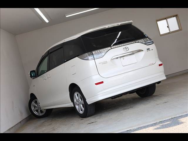 ESTIMA HYBRID 4WD